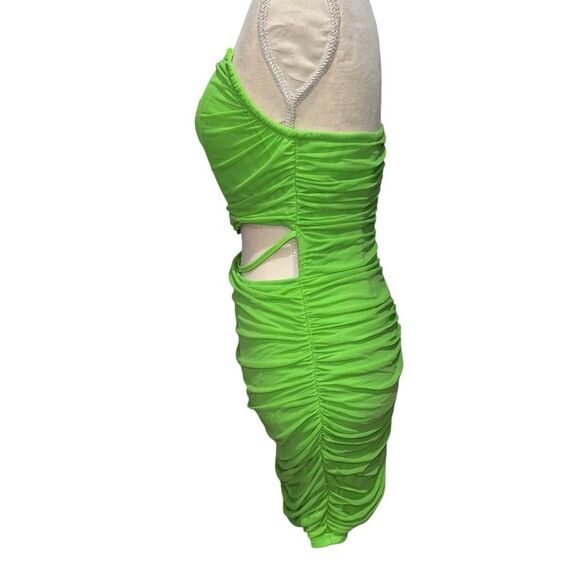 Fashion Nova Solid Vibrant Green Strapless Cutout Bodycon Scrunch Mini Dress L - Picture 7 of 13